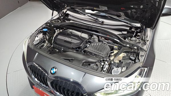 BMW 1 Series 2021, фото 6