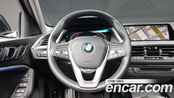 BMW 1 Series 2021, фото 19