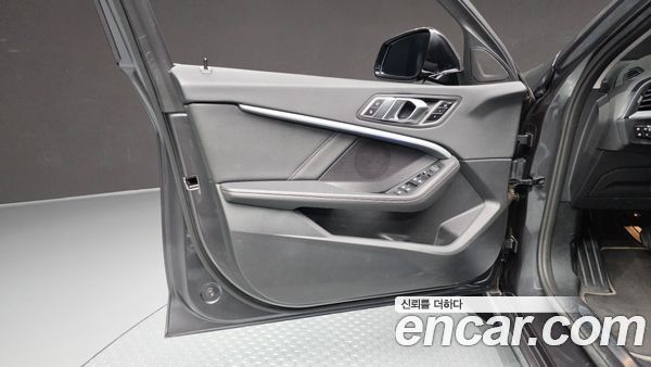 BMW 1 Series 2021, фото 14