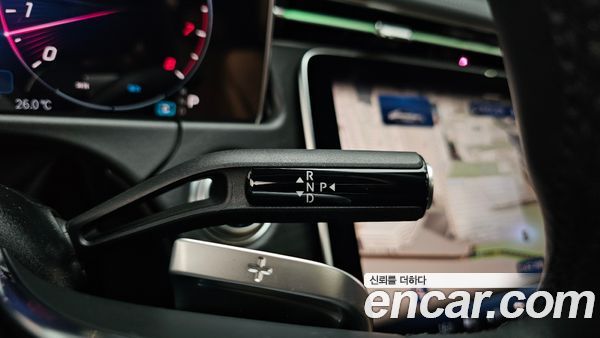 Mercedes-Benz E-Class 2024, фото 12