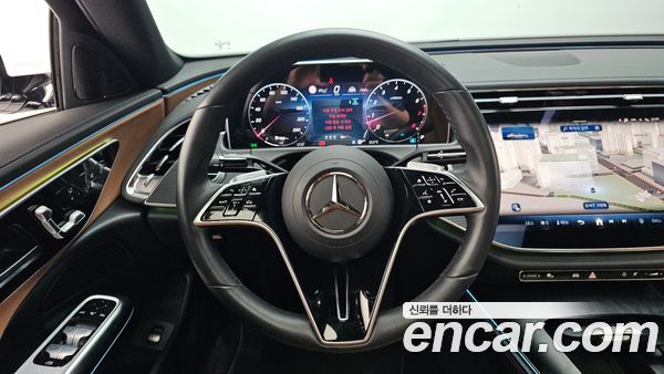 Mercedes-Benz E-Class 2024, фото 19