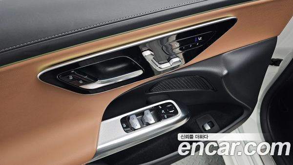Mercedes-Benz E-Class 2024, фото 33
