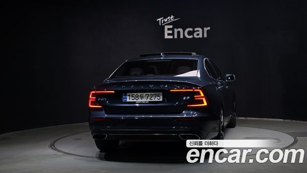 Volvo S60 2021, фото 4