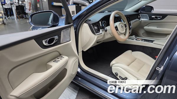 Volvo S60 2021, фото 13