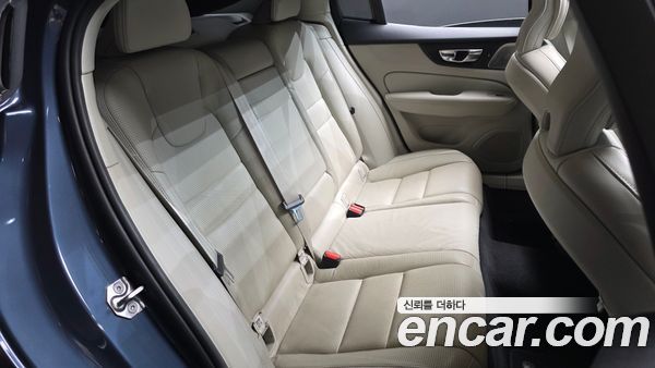 Volvo S60 2021, фото 17