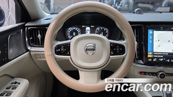 Volvo S60 2021, фото 19