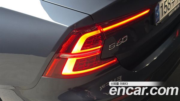Volvo S60 2021, фото 9