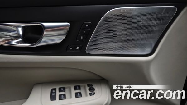 Volvo S60 2021, фото 27