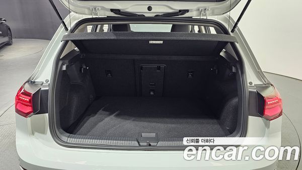Volkswagen Golf 2023, фото 26
