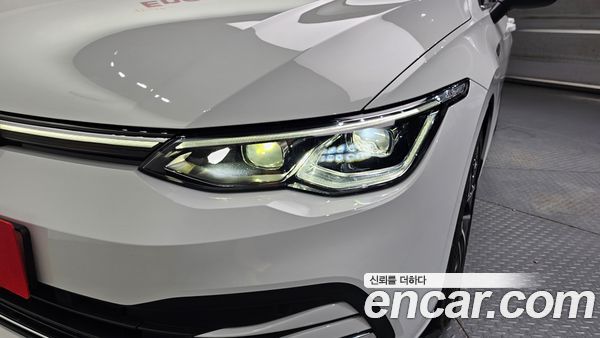 Volkswagen Golf 2023, фото 8