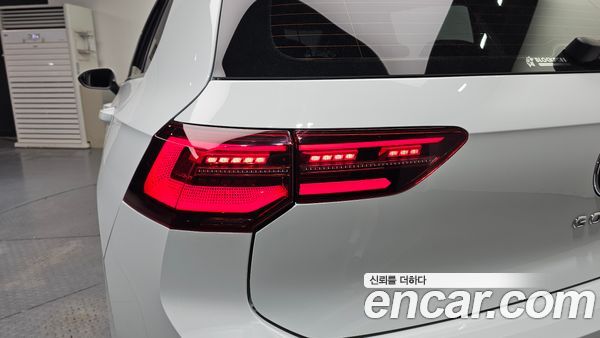 Volkswagen Golf 2023, фото 9