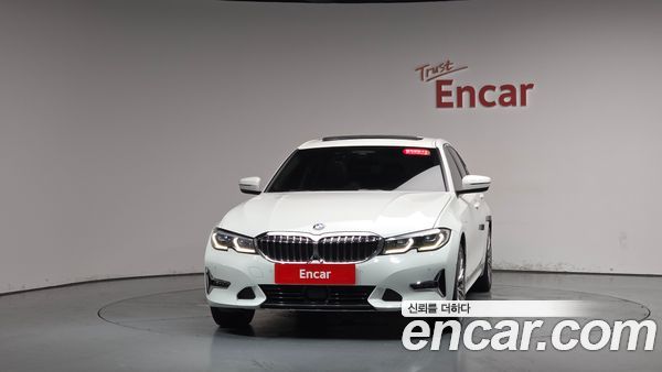 BMW 3 Series 2021, фото 2
