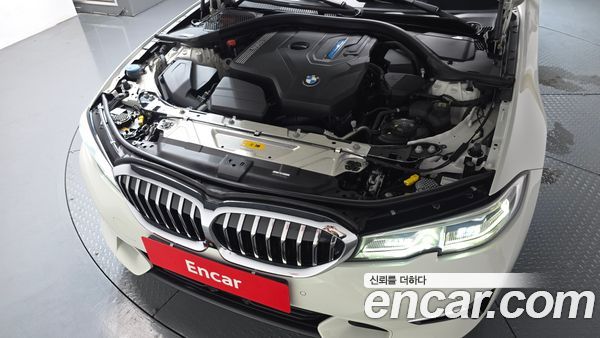BMW 3 Series 2021, фото 5