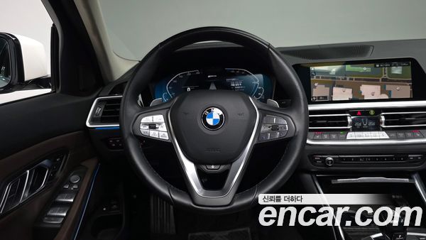 BMW 3 Series 2021, фото 17
