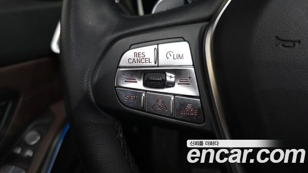 BMW 3 Series 2021, фото 21