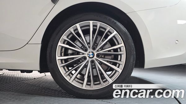 BMW 3 Series 2021, фото 6