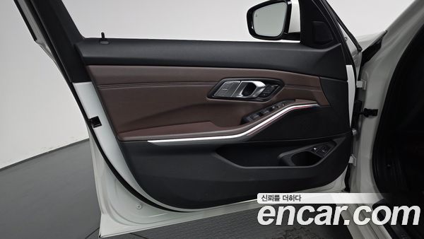 BMW 3 Series 2021, фото 13