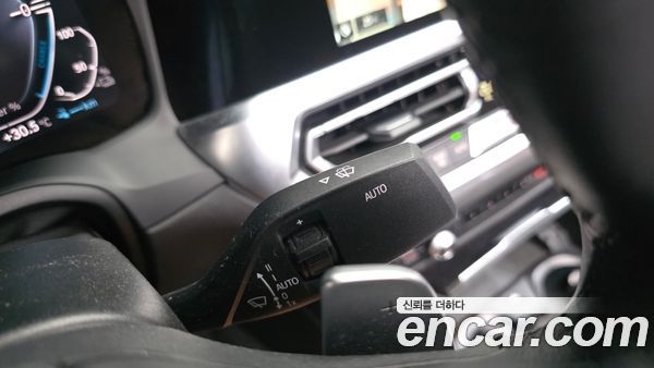 BMW 3 Series 2021, фото 33
