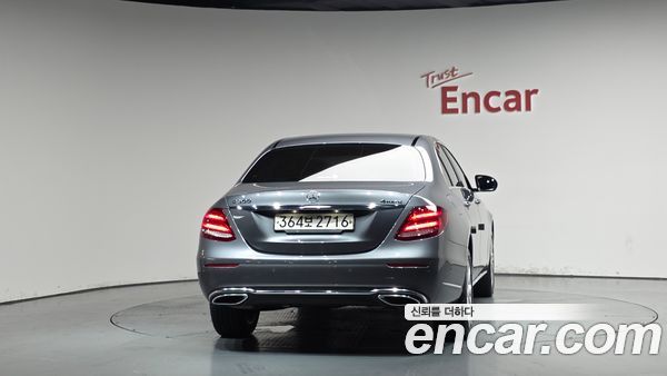 Mercedes-Benz E-Class 2020, фото 3