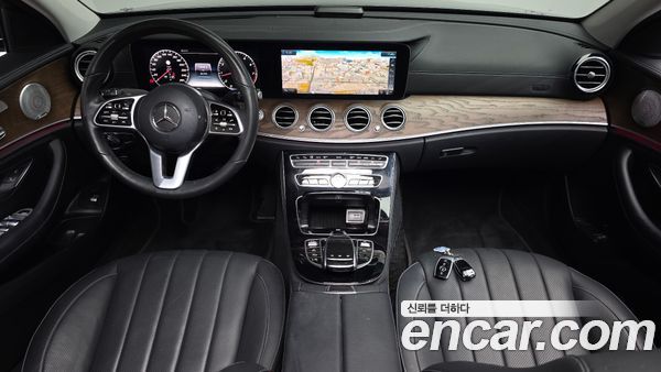 Mercedes-Benz E-Class 2020, фото 9