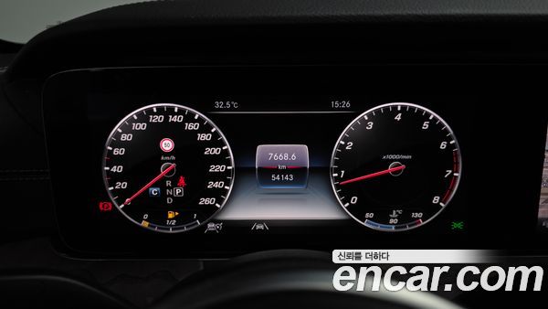 Mercedes-Benz E-Class 2020, фото 10