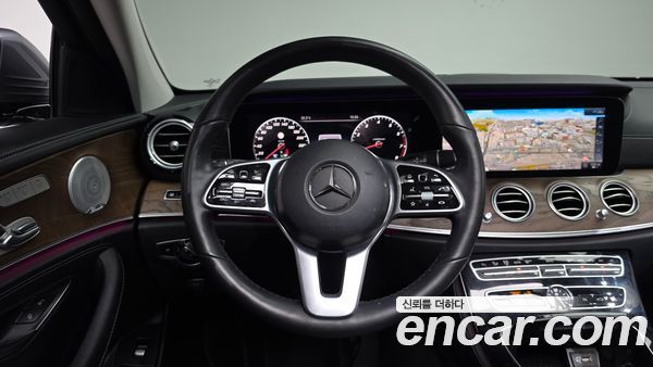 Mercedes-Benz E-Class 2020, фото 17