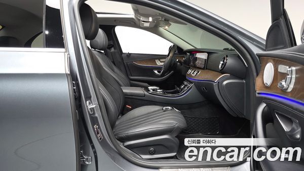 Mercedes-Benz E-Class 2020, фото 15