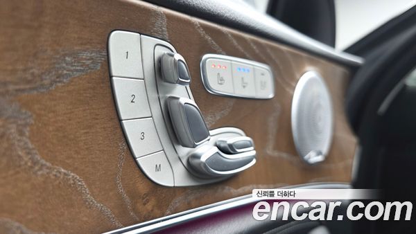 Mercedes-Benz E-Class 2020, фото 27