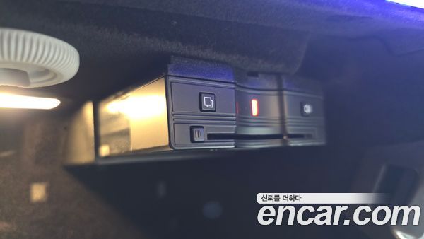 Mercedes-Benz E-Class 2020, фото 30