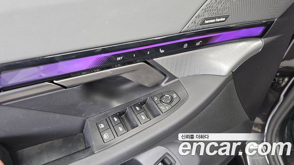 BMW 5 Series 2025, фото 29