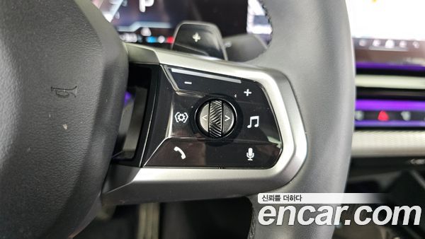 BMW 5 Series 2025, фото 33