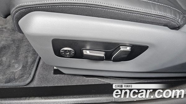 BMW 5 Series 2024, фото 31