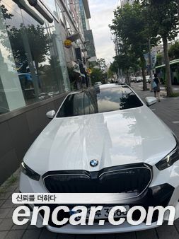 BMW 5 Series 2026, фото 2