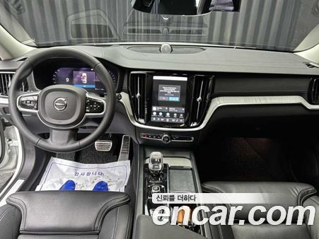 Volvo V60 2023, фото 6