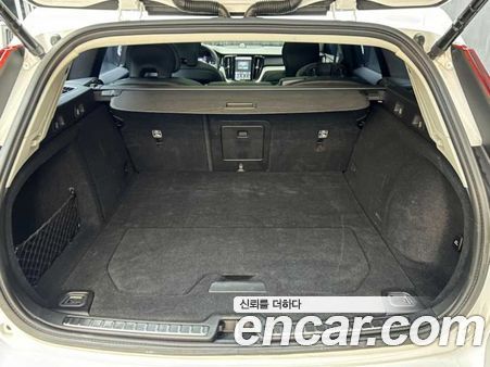 Volvo V60 2023, фото 18