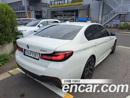 BMW 5 Series 2023, фото 6