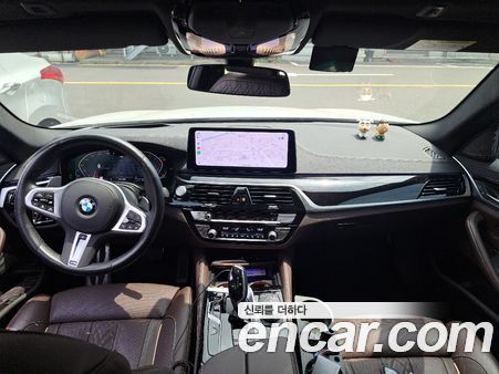 BMW 5 Series 2023, фото 15