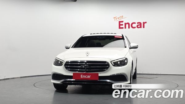 Mercedes-Benz E-Class 2021, фото 2