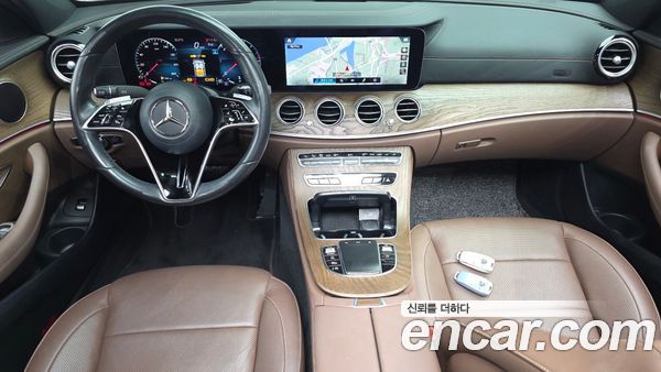 Mercedes-Benz E-Class 2021, фото 9