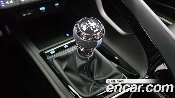 Hyundai Elantra 2024, фото 9