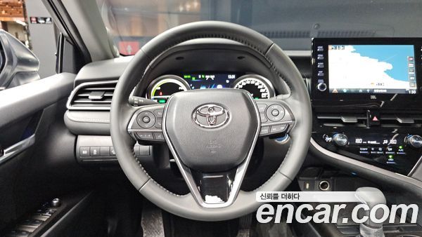 Toyota Camry 2024, фото 19
