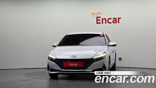 Hyundai Elantra 2021, фото 3