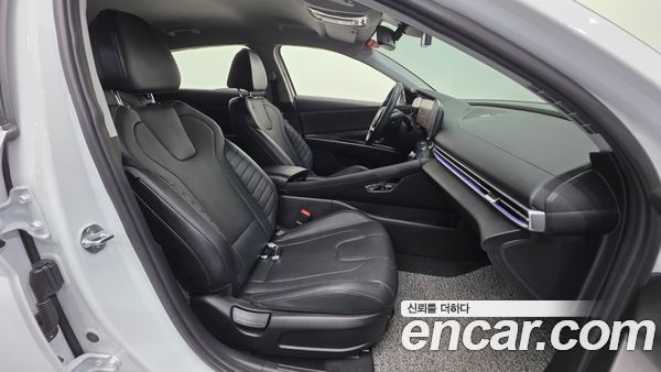 Hyundai Elantra 2021, фото 13