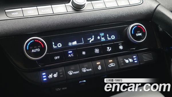 Hyundai Elantra 2021, фото 27
