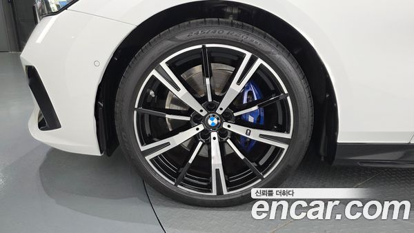 BMW 5 Series 2026, фото 5