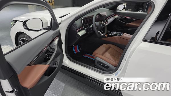 BMW 5 Series 2026, фото 10