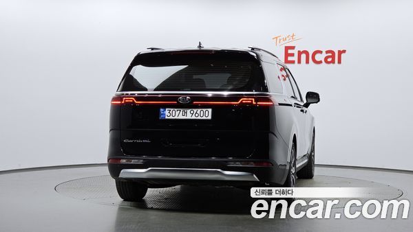 Kia Carnival 2021, фото 3