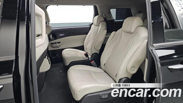 Kia Carnival 2021, фото 15