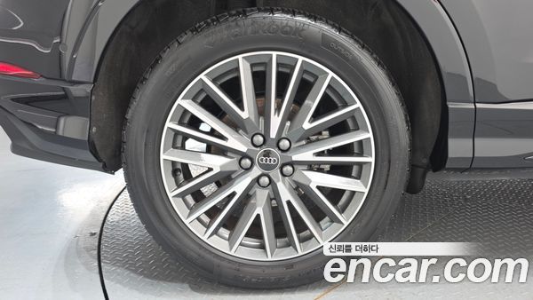 Audi Q3 2025, фото 5
