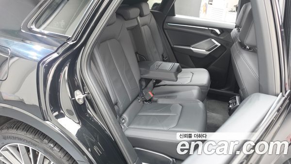 Audi Q3 2025, фото 17